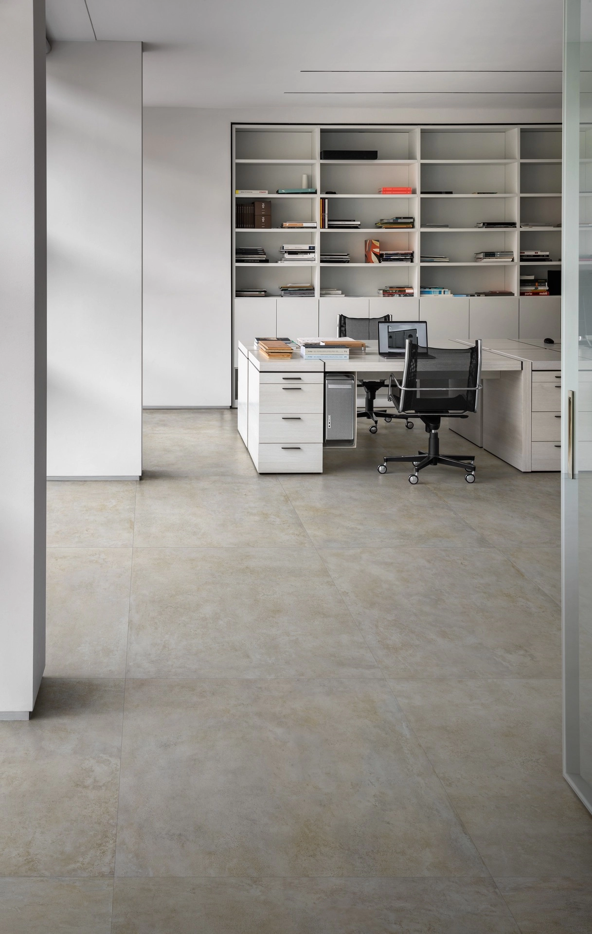 Marazzi Plaza, Concrete