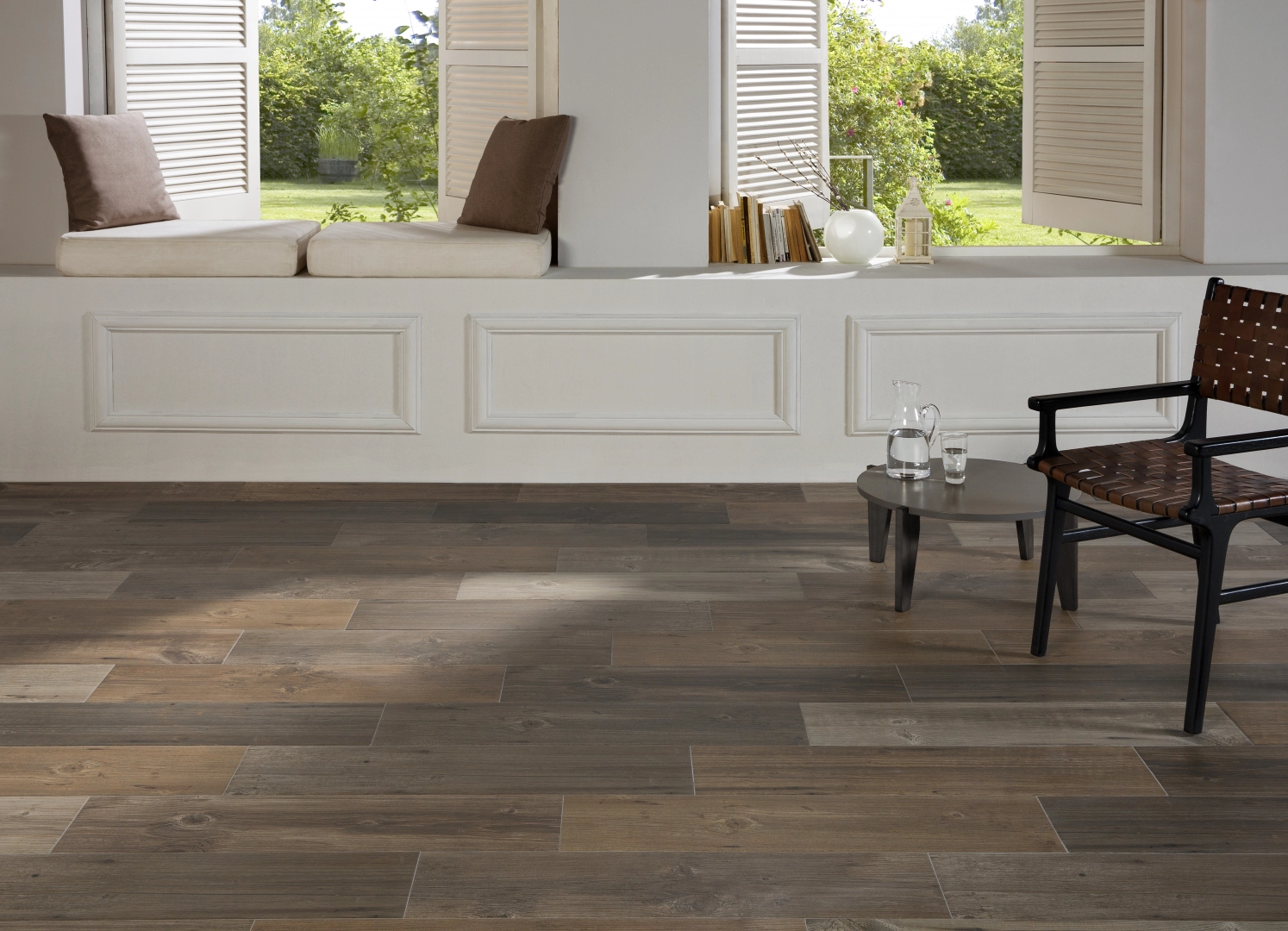 Navarti Foresta, Wood