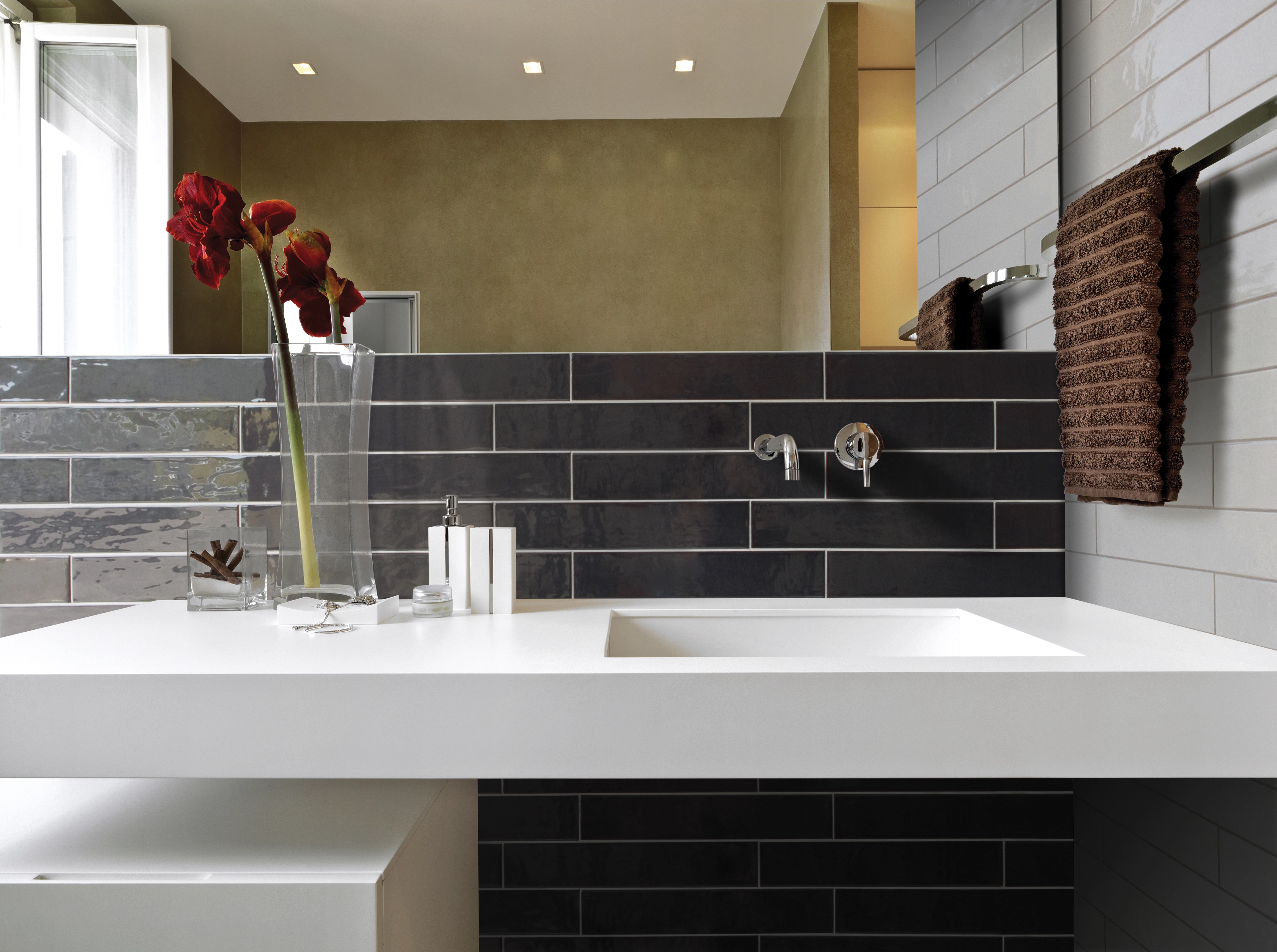 Equipe Ceramicas Country, Color