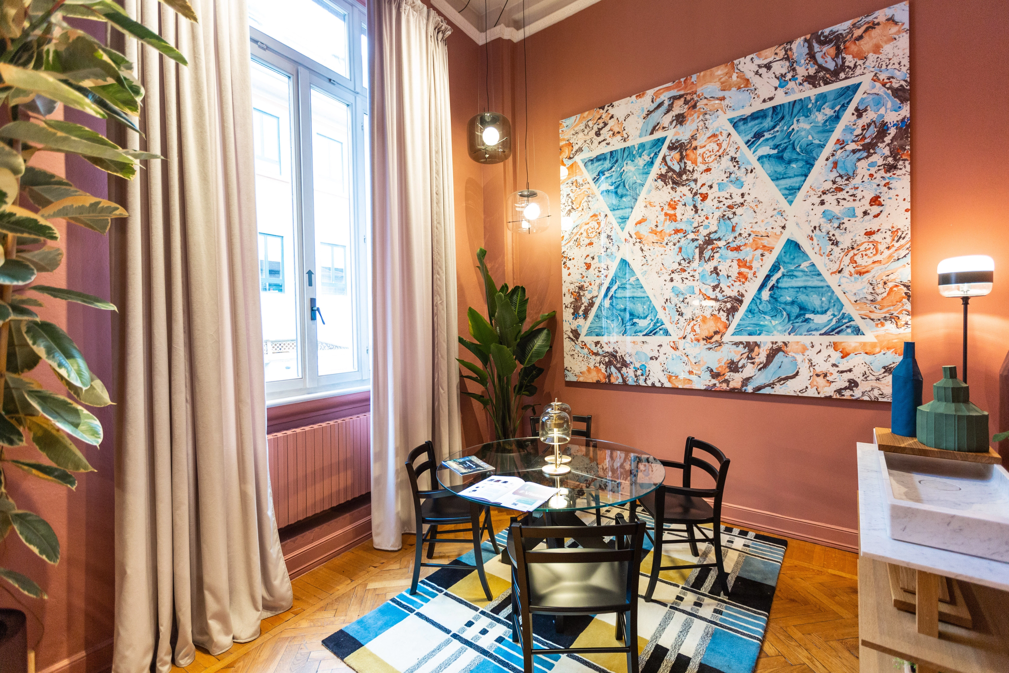 Cedit Araldica, Wallpaper; Marble; Concrete