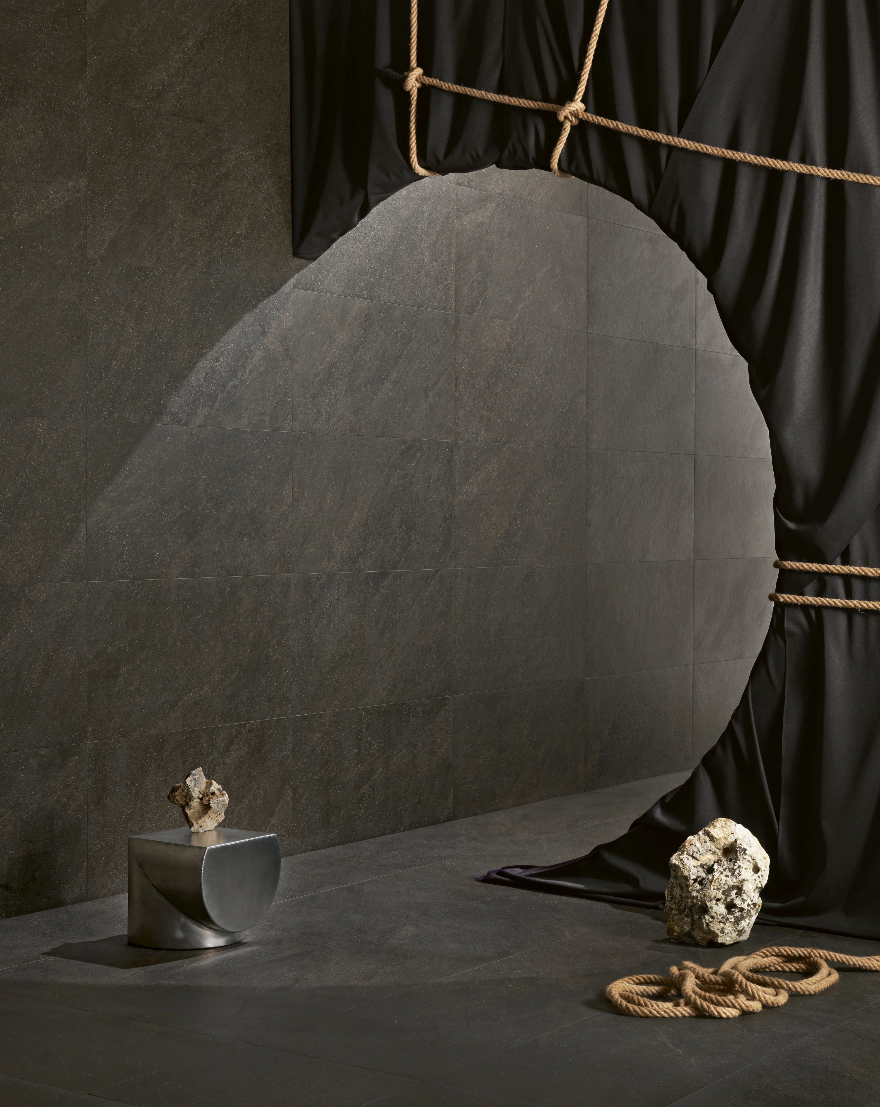 Del Conca Stone Edition, Stone