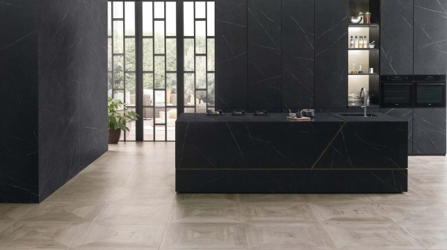 X-Tone Surface Liem