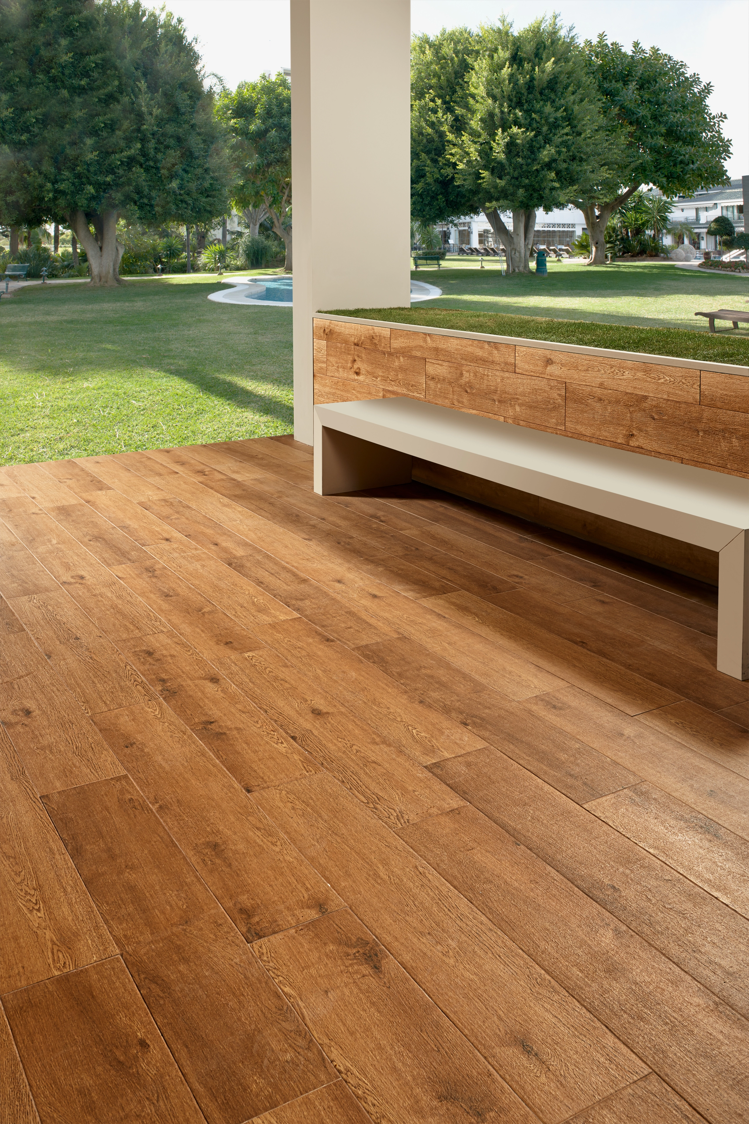 Stn Ceramica Merbau, Wood