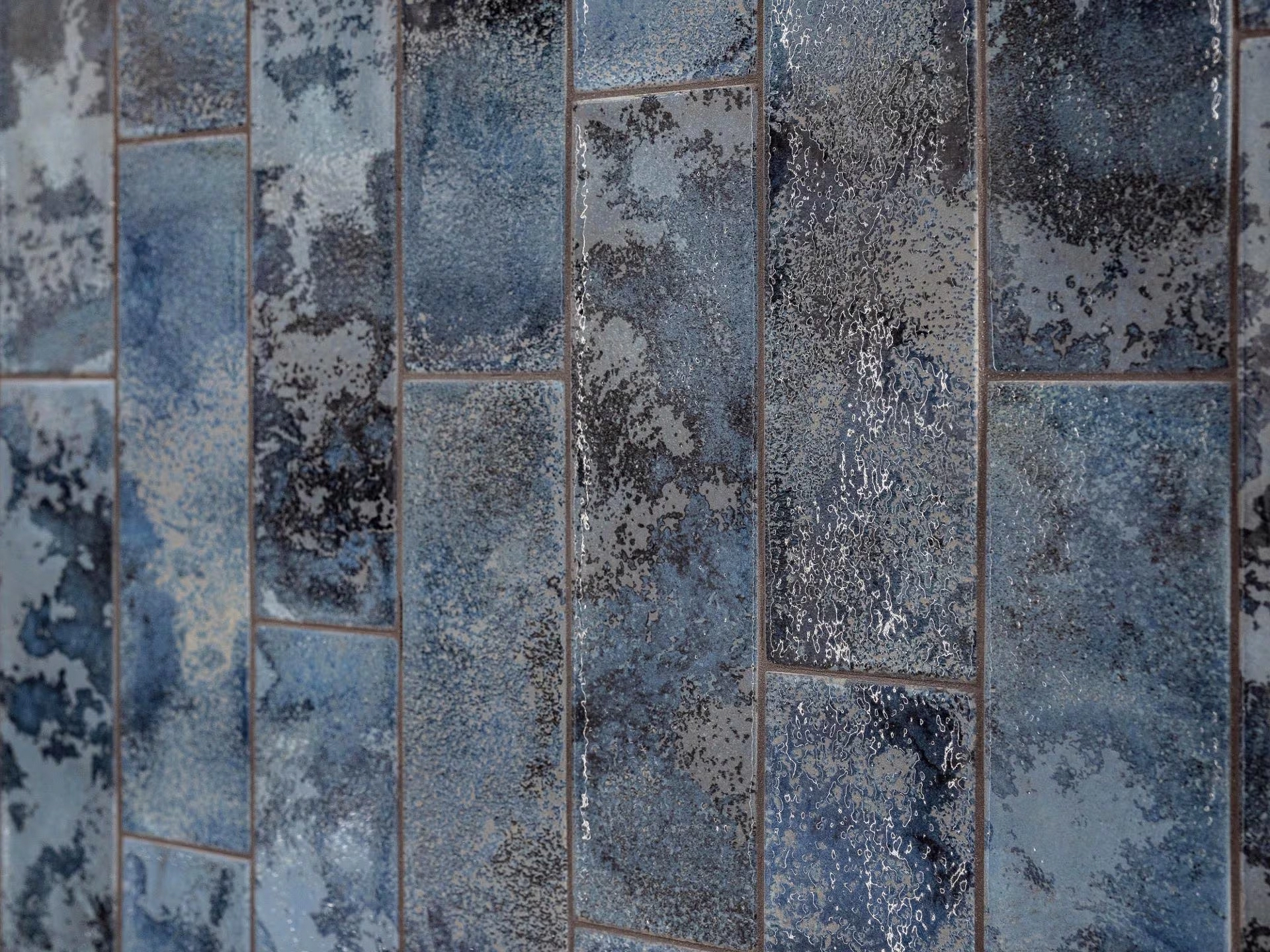 L'Antic Colonial Nebula, Stone